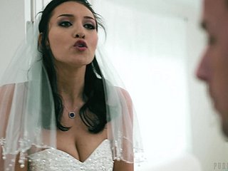Sucia novia Bella Rolland recibe un golpe en shivering boda