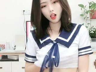 Adolescente asiático na webcam colegial