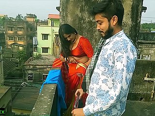 Indian Bengali Milf Bhabhi echter Coition mit Ehemännern Bruder! Indische beste Webserie-Sex mit klarem Audio