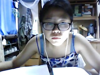 cô gái Trung Quốc bị effect webcam