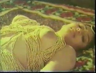 Titty Indian Suce clips vidéo